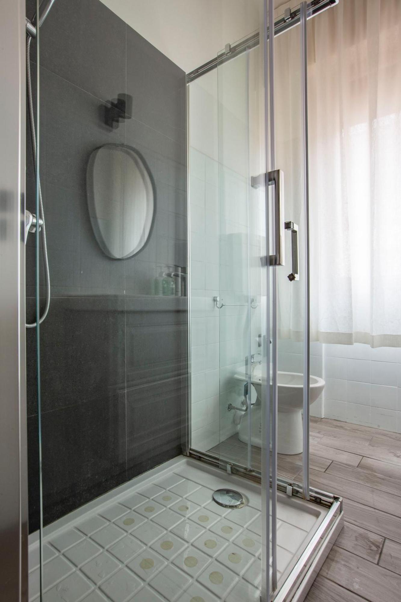 Bijoux Como Elegante Next To Piazza Volta Экстерьер фото