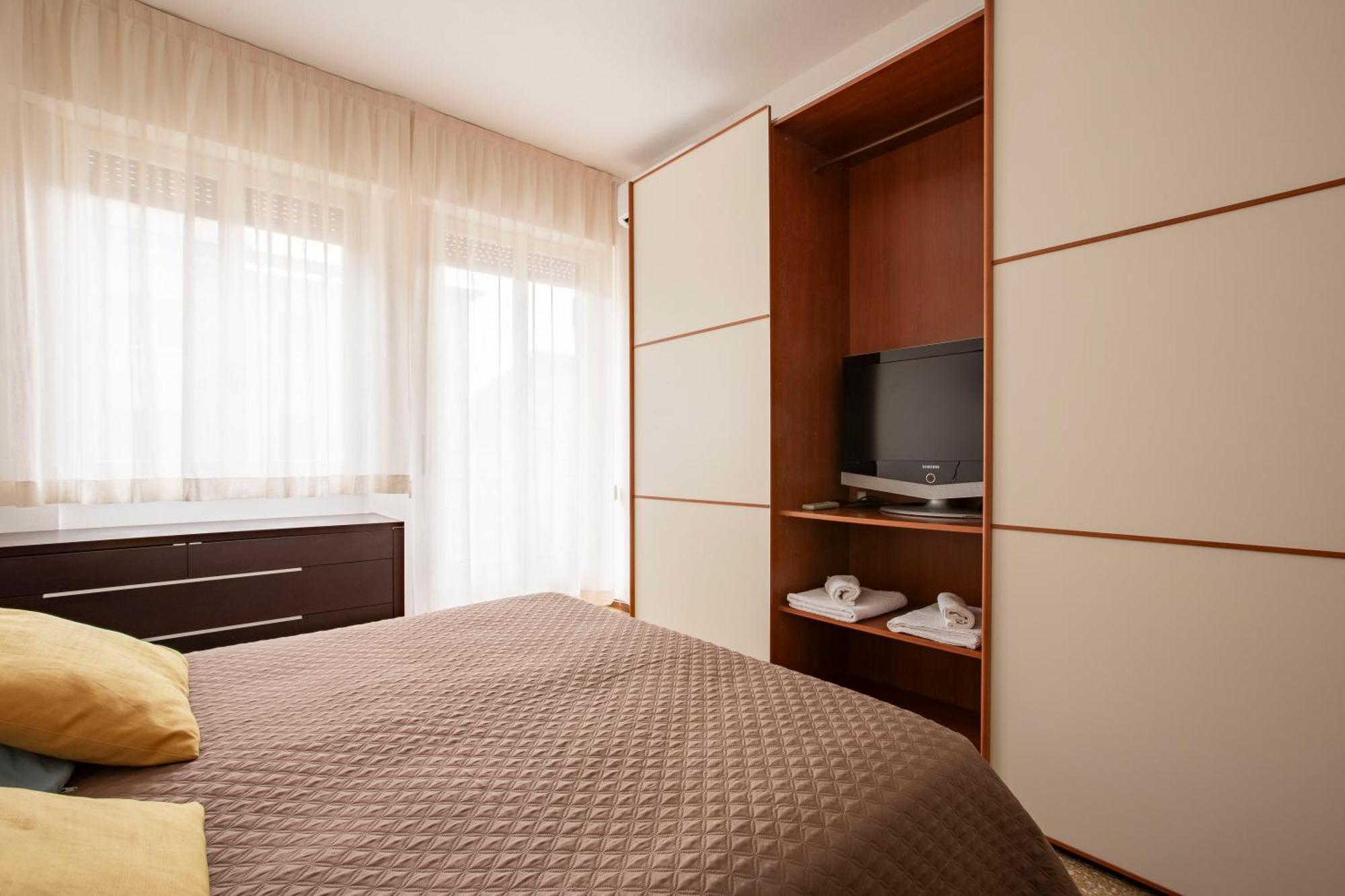 Bijoux Como Elegante Next To Piazza Volta Экстерьер фото